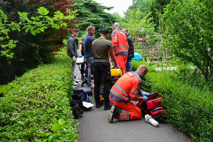 Zwaargewonde (43) bij steekincident op volkstuinencomplex