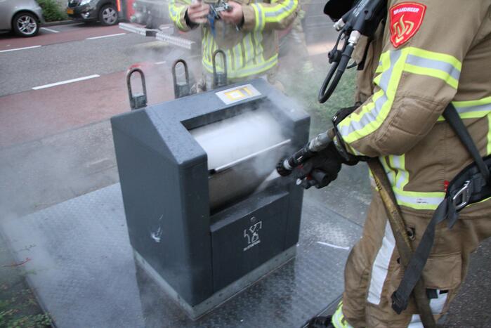 Buurtbewoners doen bluspoging