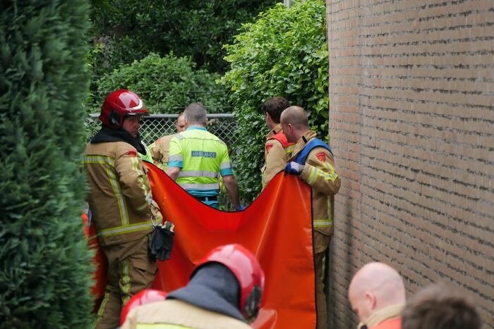 Persoon overleden bij brand in schuur