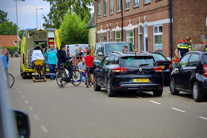 Fietser gewond bij botsing met autoportier