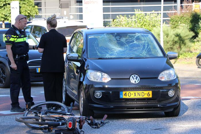 Fietser gewond bij aanrijding met auto
