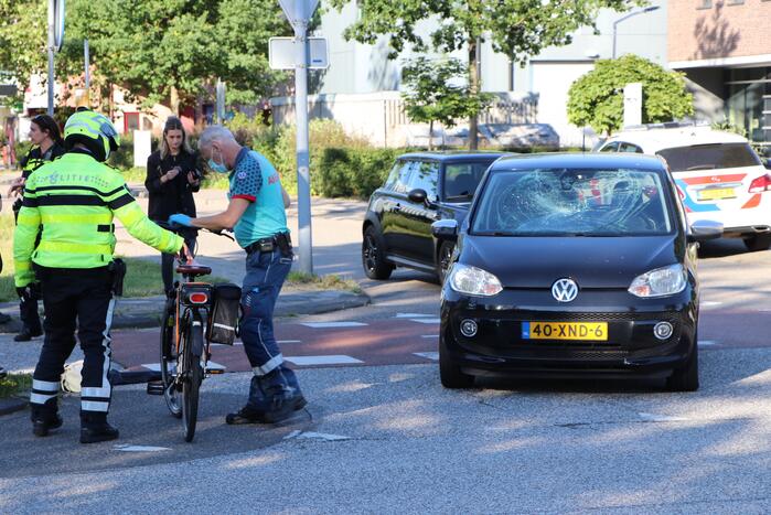 Fietser gewond bij aanrijding met auto