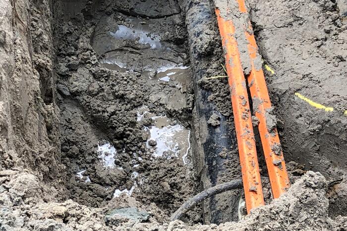 Scheur in waterleiding ontstaan
