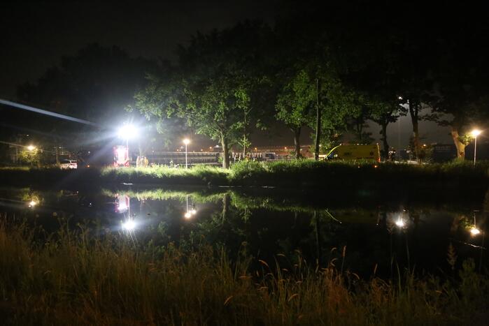 Fietser belandt in water en raakt gewond