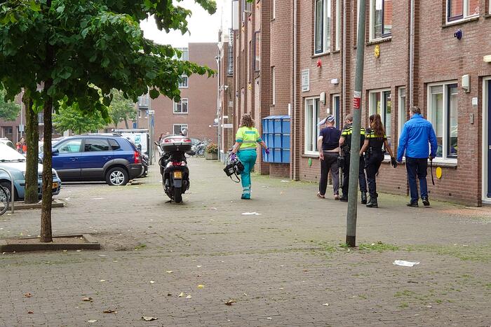 Man gewond bij steekincident in woning