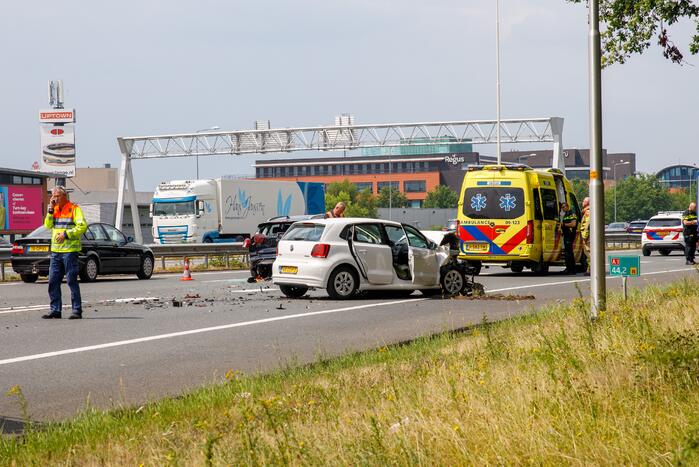 Meerdere voertuigen betrokken bij kop-staart botsing