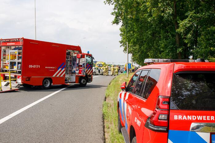 Meerdere voertuigen betrokken bij kop-staart botsing