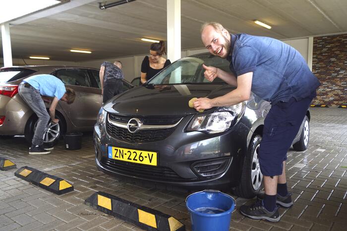 Bewoners Vathorst werken hun eigen vakantie bij elkaar