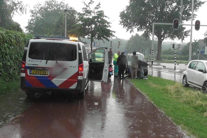 Scooters botsen op fietspad
