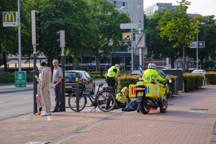 E-biker gaat onderuit en raakt gewond