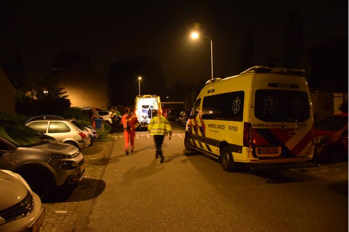 Persoon zwaargewond door incident in woning