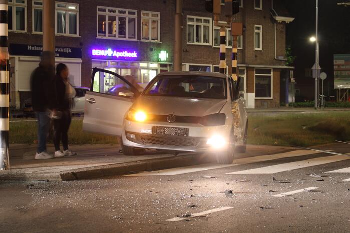 Personenauto total-loss door botsing