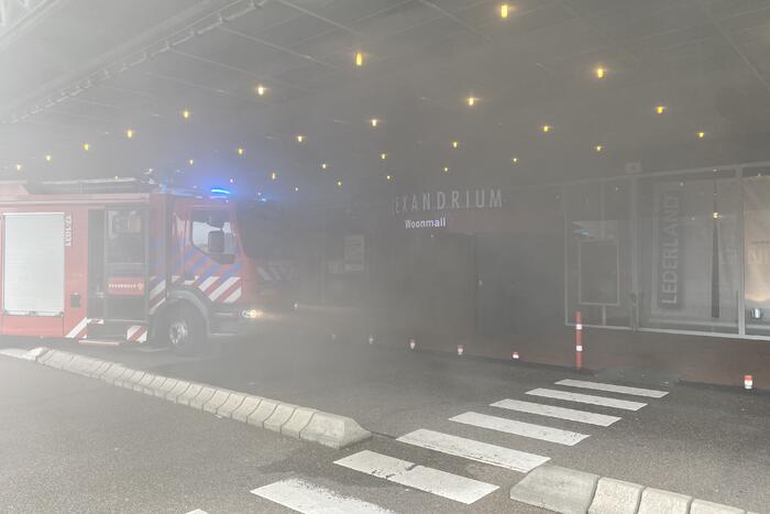 Veel rook bij brand in woonmall Alexandrium