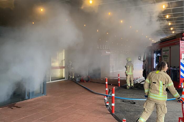 Veel rook bij brand in woonmall Alexandrium