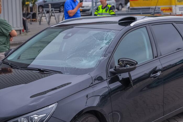 Fietser geschept op parkeerterrein Praxis