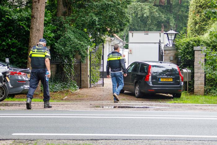 Aanhouding bij aantreffen hennepkwekerij in villa