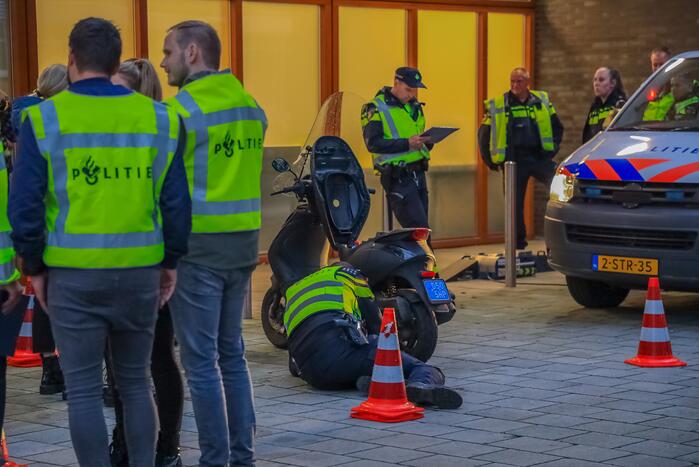 Aanhoudingen tijdens grote scooter controle