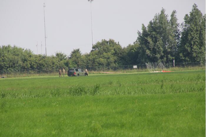 Belgische F-16 botst op gebouw vliegbasis, twee gewonden