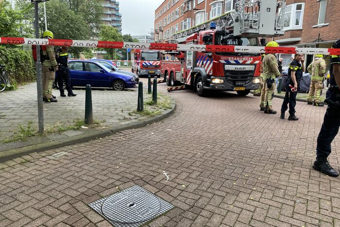 Veel rook uit benedenwoning door brand