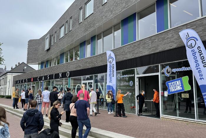 Topdrukte bij testen voor toegang