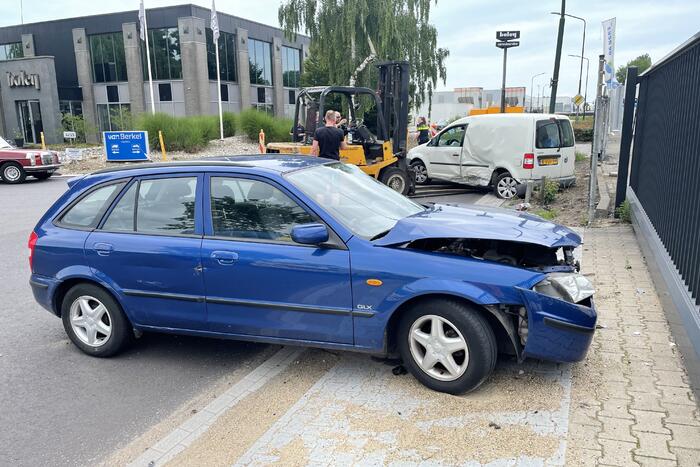 Gewond en veel schade na ongeval