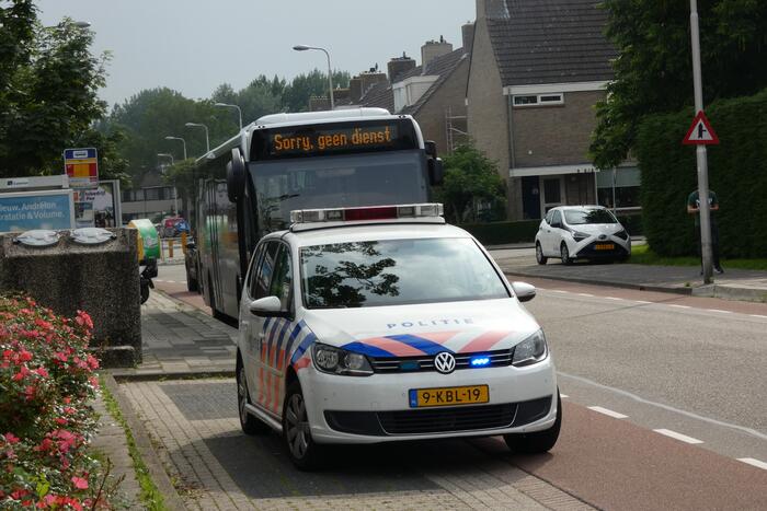 Scooterrijder gewond bij botsing met lijnbus
