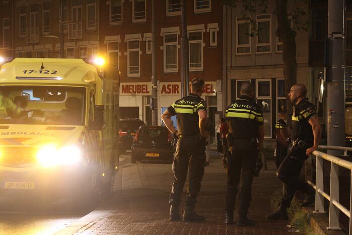 Auto raakt te water na ongeval