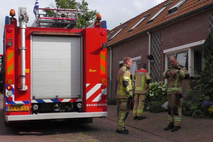 Brandweer doet onderzoek in woning