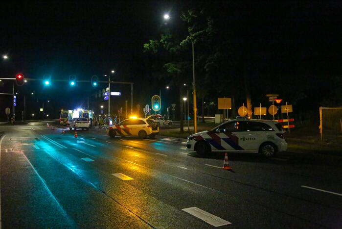 Snorfietser gewond door ongeval met personenauto