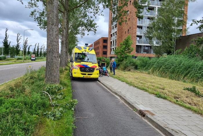 Fietser gewond na val met fiets