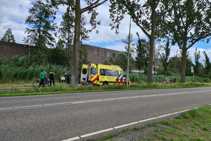 Fietser gewond na val met fiets