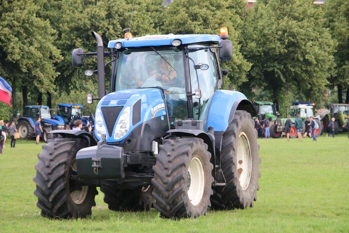 Eerste boeren arriveren op demonstratieterrein