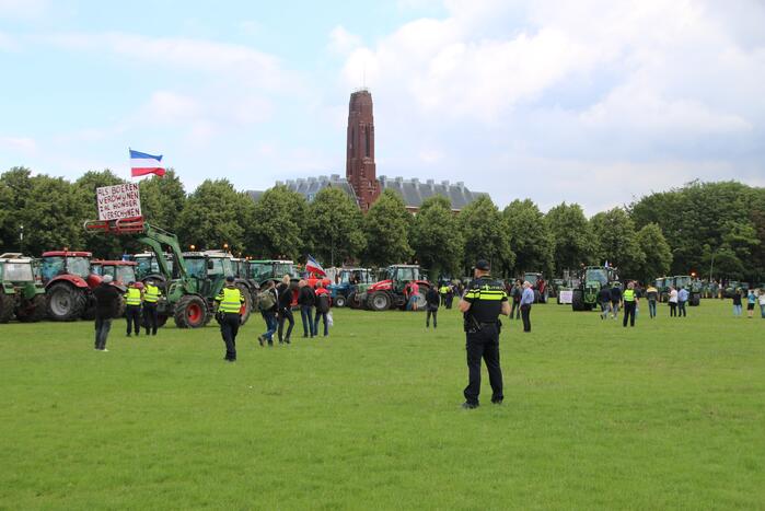 Eerste boeren arriveren op demonstratieterrein
