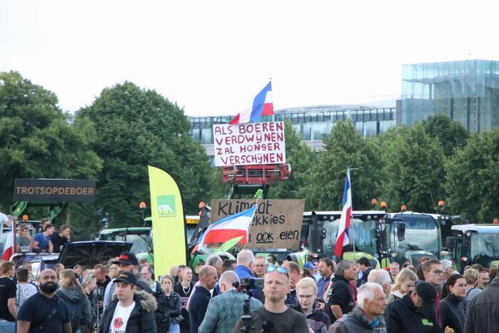 Eerste boeren arriveren op demonstratieterrein