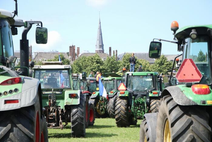 Eerste boeren arriveren op demonstratieterrein