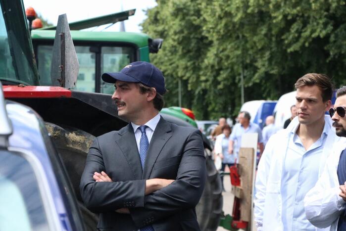 Eerste boeren arriveren op demonstratieterrein