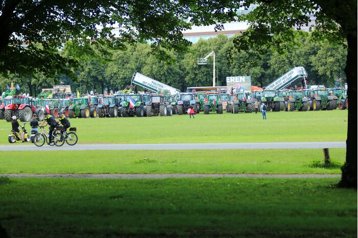 Eerste boeren arriveren op demonstratieterrein