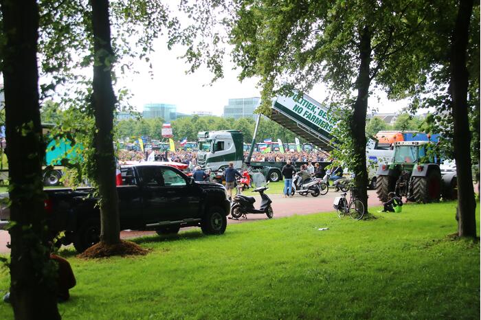 Eerste boeren arriveren op demonstratieterrein