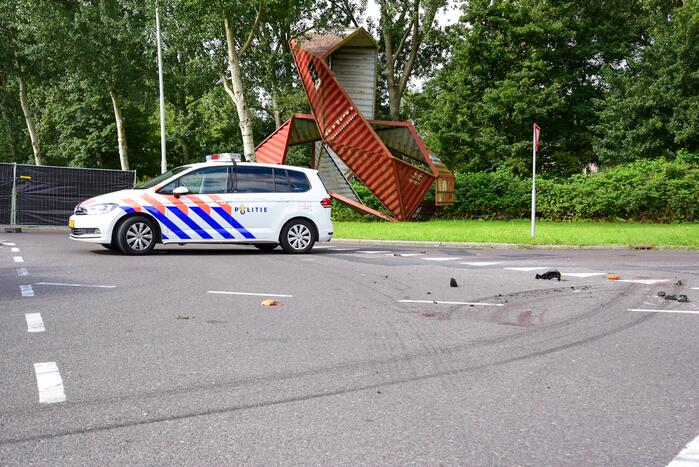 Motoragent overleden bij aanrijding met vrachtwagen