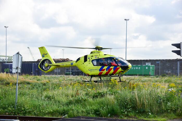 Motoragent overleden bij aanrijding met vrachtwagen