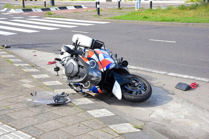 Motoragent overleden bij aanrijding met vrachtwagen