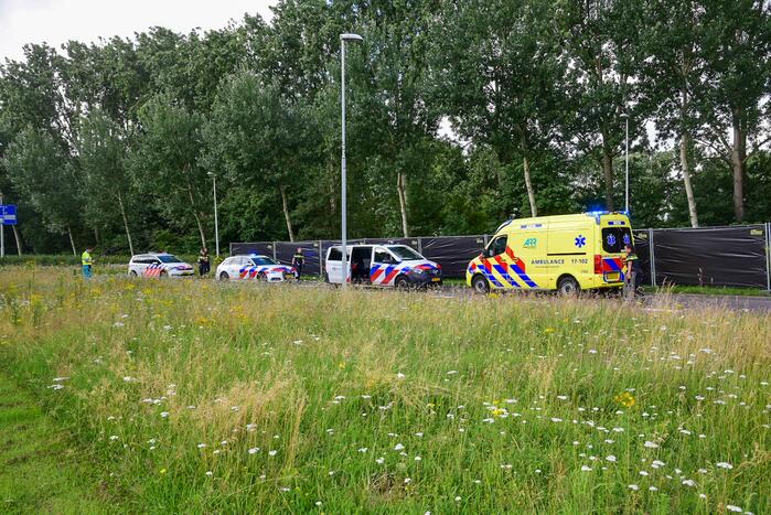 Motoragent overleden bij aanrijding met vrachtwagen