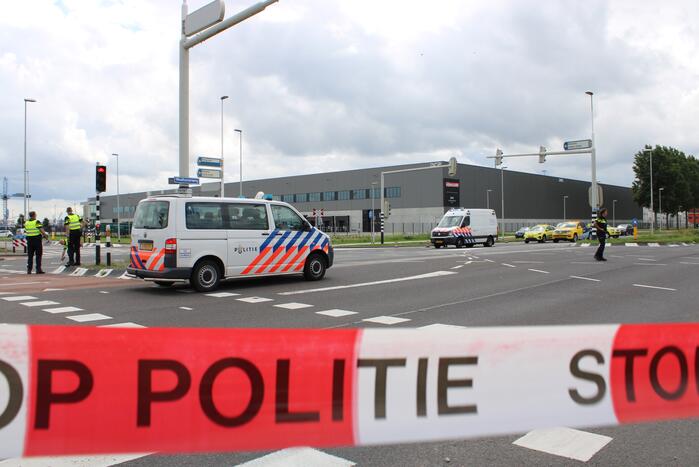 Motoragent overleden bij aanrijding met vrachtwagen