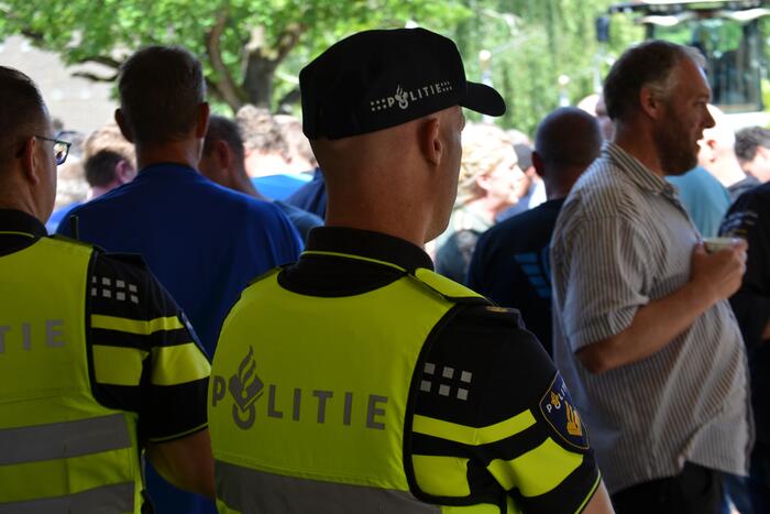 Boeren voeren actie bij provinciehuis