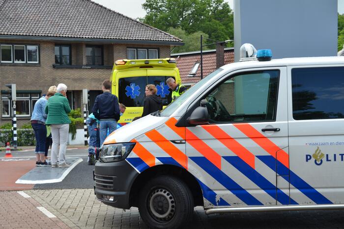 Vrouw gewond naar ziekenhuis gebracht