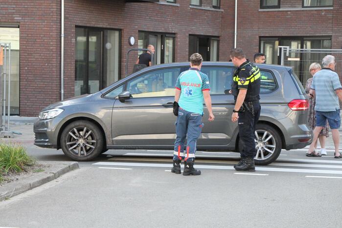 Fietsster aangereden op rotonde