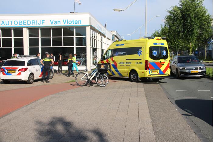 Fietser gewond bij botsing met scooter