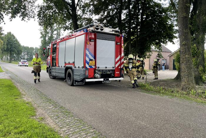 #Veghel Brandweer haalt verbrande pizza uit oven Bolstweg Veghel.