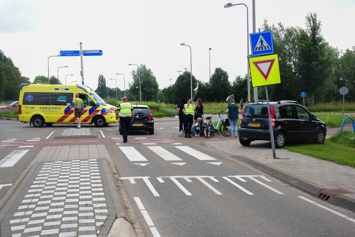 fietsster aangereden door auto