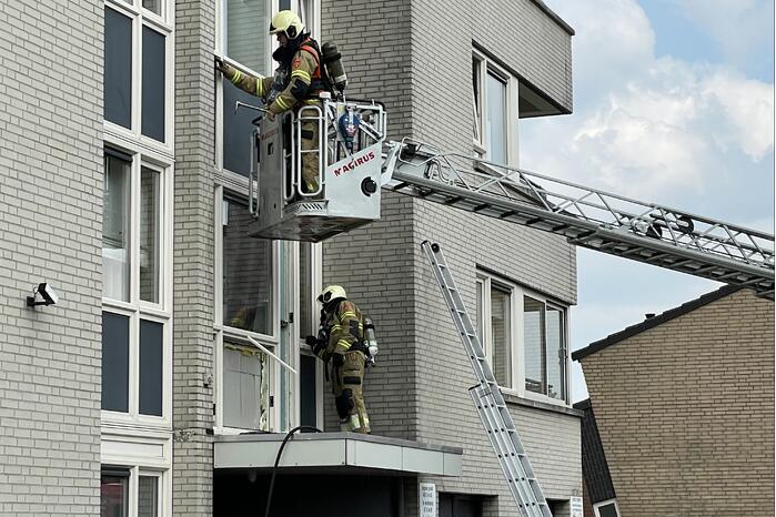 Brand in appartement na dakreparatie